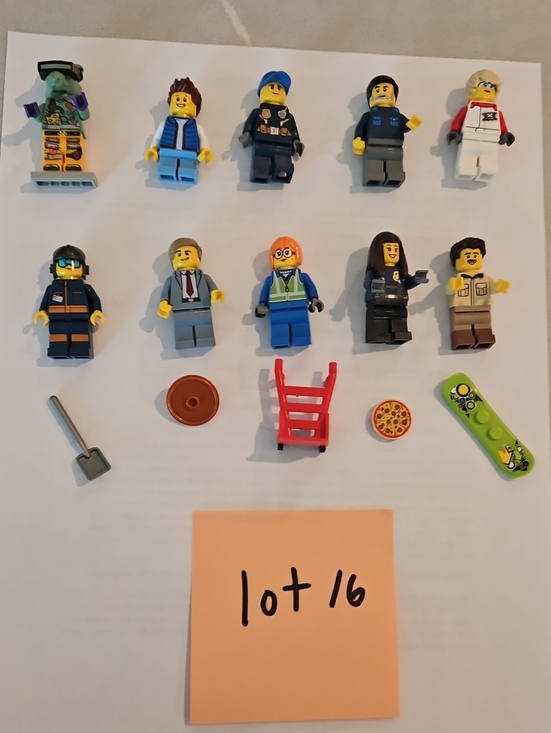 Lego Other - Lego Minifigure Lot
